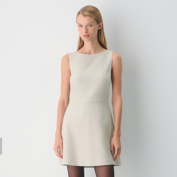 Aritzia Dresses & Skirts - Bond Dress - (Re)ssential Aritzia / Babaton